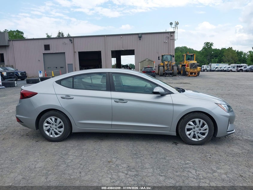 2020 HYUNDAI ELANTRA SE — Фото 16