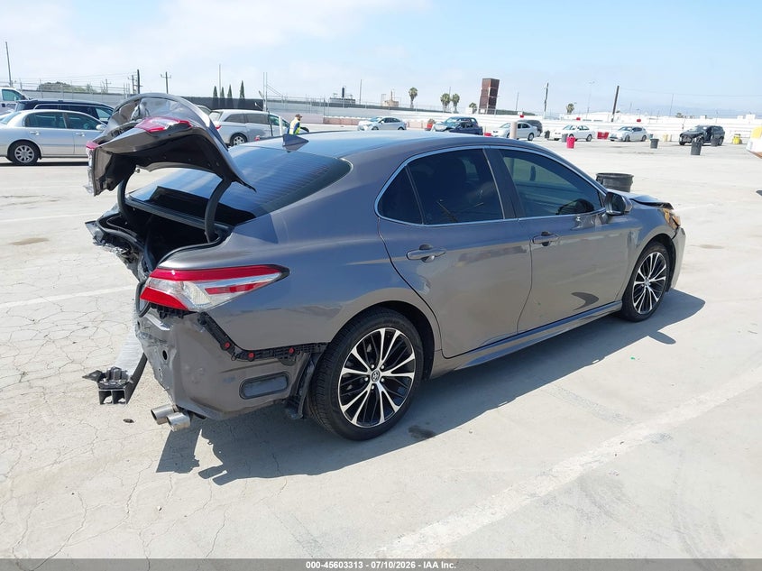 2020 TOYOTA CAMRY auction photo 4