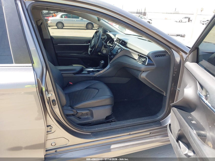 2020 TOYOTA CAMRY auction photo 5