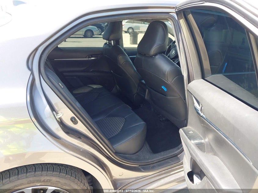 2020 TOYOTA CAMRY auction photo 8