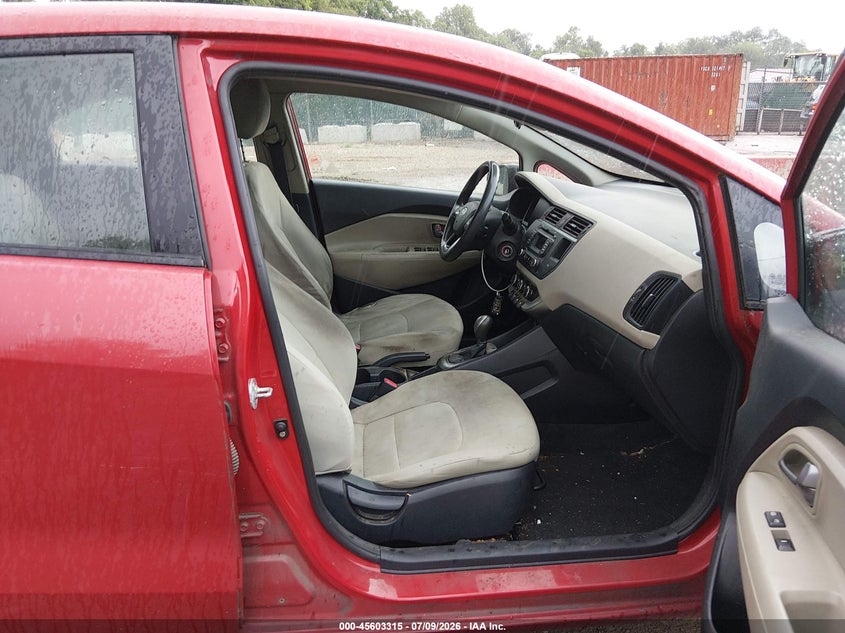 2013 KIA RIO auction photo 5