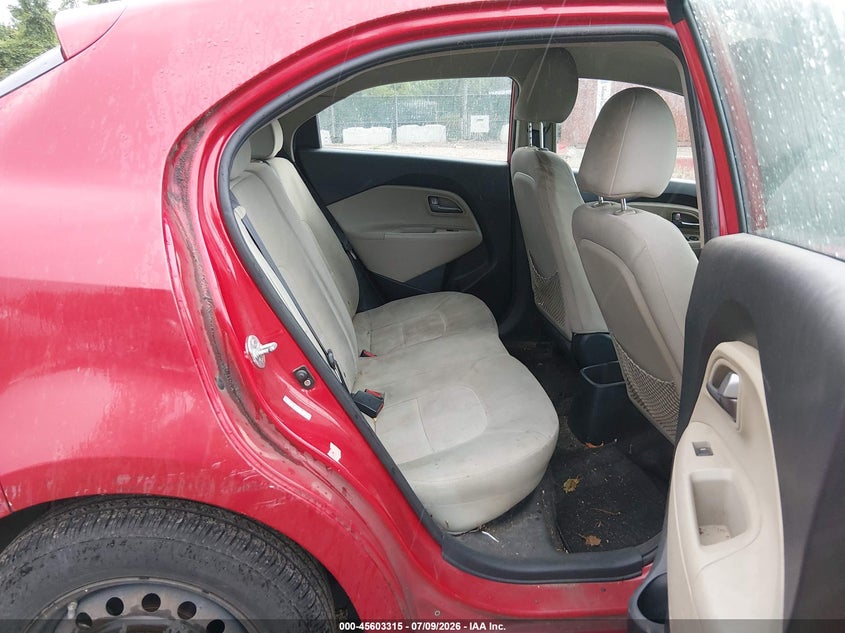 2013 KIA RIO auction photo 8