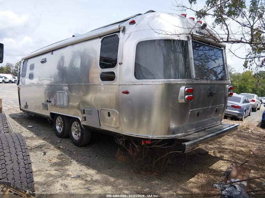 2018 AIRSTREAM FLYING CLOUD 27FB auction photo 3