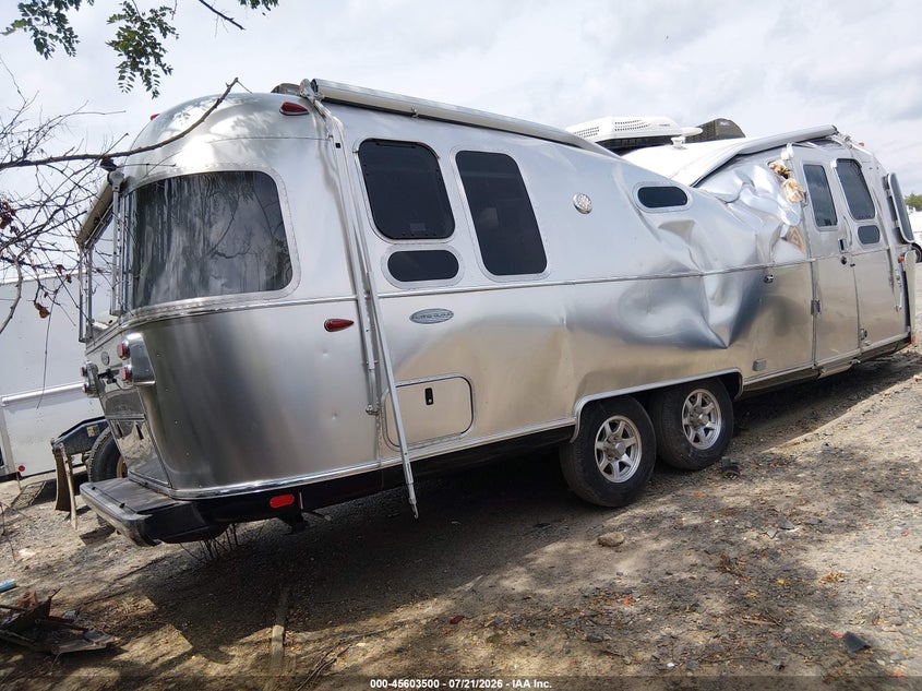 2018 AIRSTREAM FLYING CLOUD 27FB auction photo 4