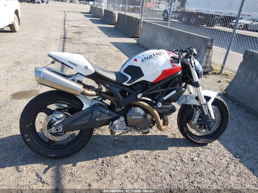 2009 Ducati Monster 696 VIN: ZDM1RADN99B016211 Lot: 45603503