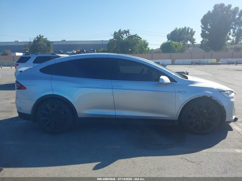 2016 Tesla Model X 75D/P100D/P90D VIN: 5YJXCBE41GF001294 Lot: 45603545