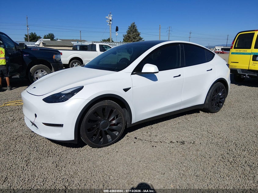 2022 Tesla Model Y, Ходовая, IAAI, VIN 7SAYGDEF5NF396201 — фото 2