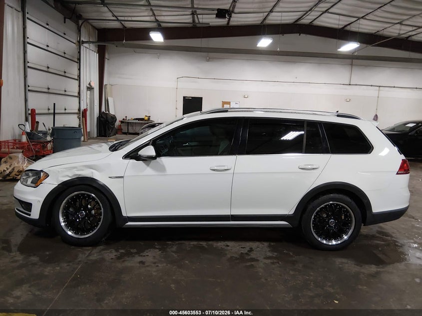 2017 Volkswagen Golf Alltrack Tsi S/Tsi Se/Tsi Sel VIN: 3VWH17AU3HM514182 Lot: 45603553