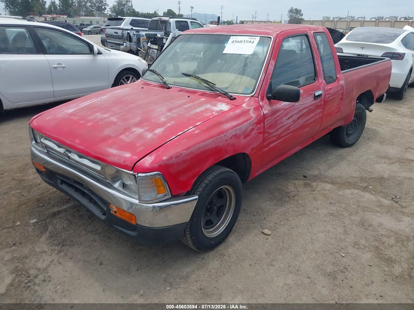 1992 TOYOTA PICKUP auction photo 2