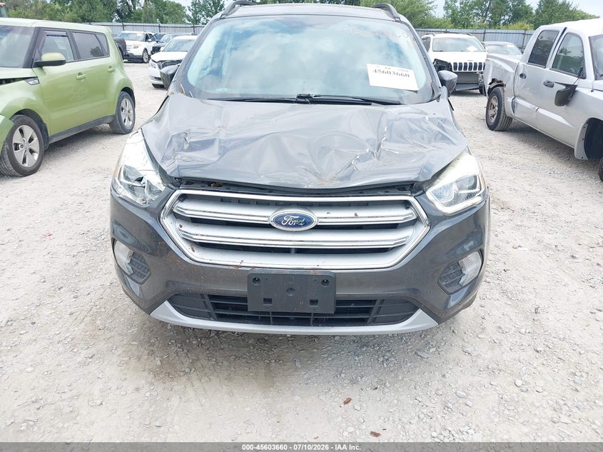 VIN 1FMCU9HD0JUB23591 2018 FORD ESCAPE SEL