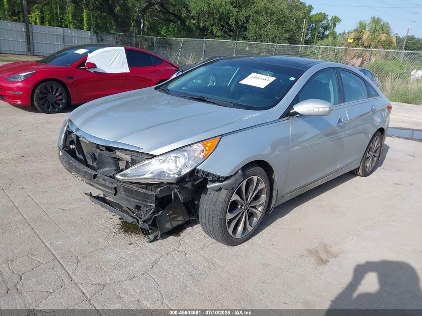 2013 Hyundai Sonata, Front End, IAAI, VIN 5NPEC4AB8DH682851 — photo 2