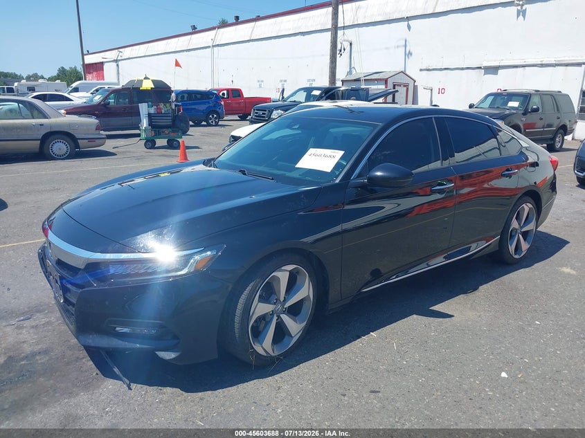 2018 HONDA ACCORD auction photo 2