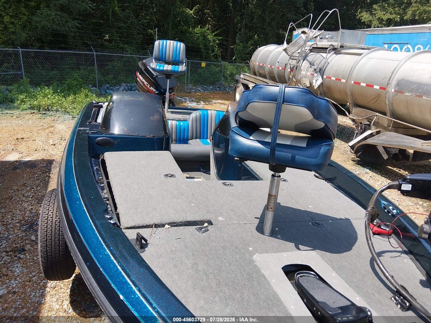 1998 RANGER 20' auction photo 8