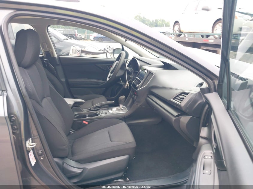 2019 SUBARU IMPREZA auction photo 5