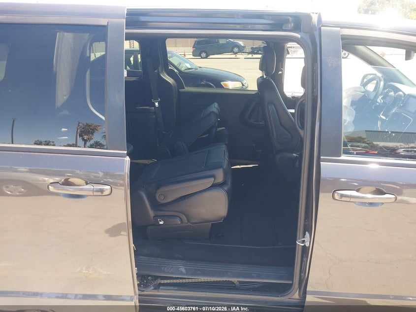 2019 DODGE GRAND CARAVAN auction photo 8