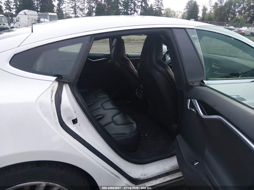 2015 TESLA MODEL S auction photo 8