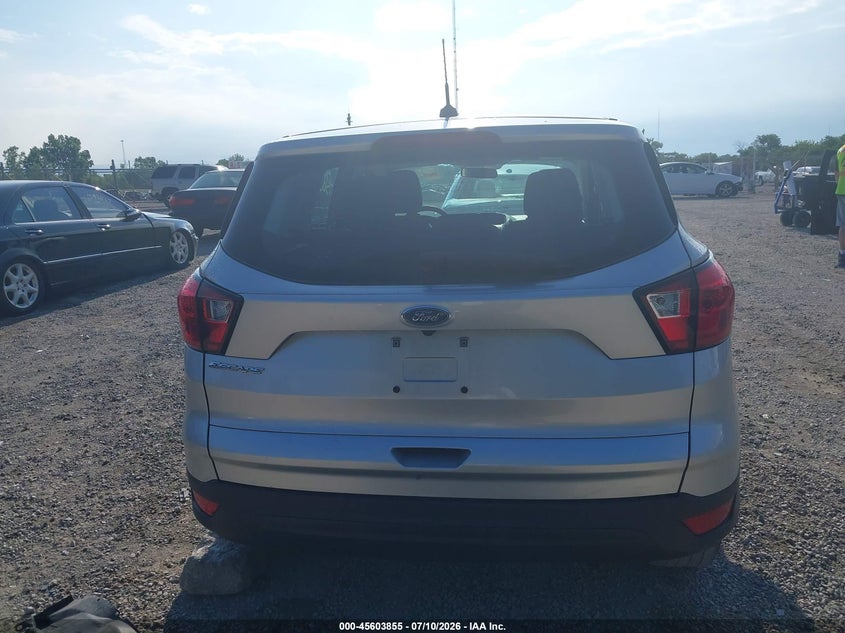 VIN: 1FMCU0F75KUB32104 2019 FORD ESCAPE S