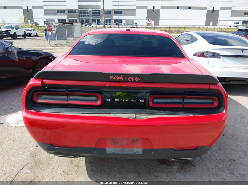 DODGE CHALLENGER - zdjęcie 16