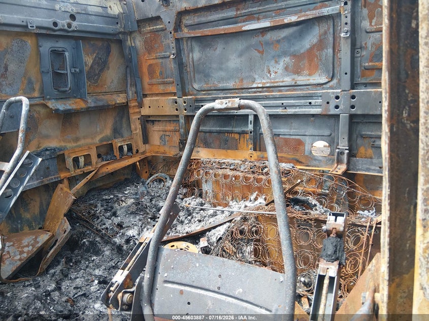 2012 VOLVO VN auction photo 7