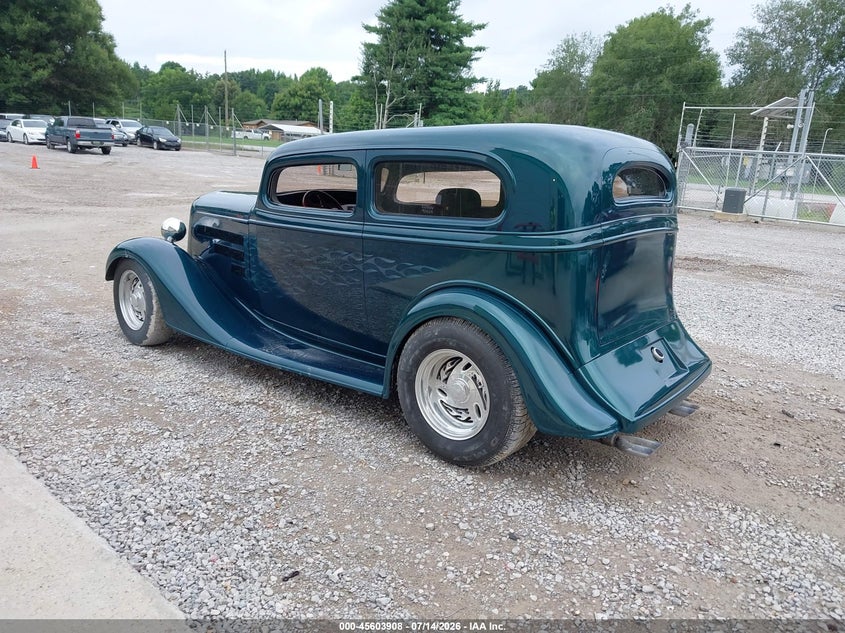 AtlanticExpress - Chevrolet 2 Dr Sedan