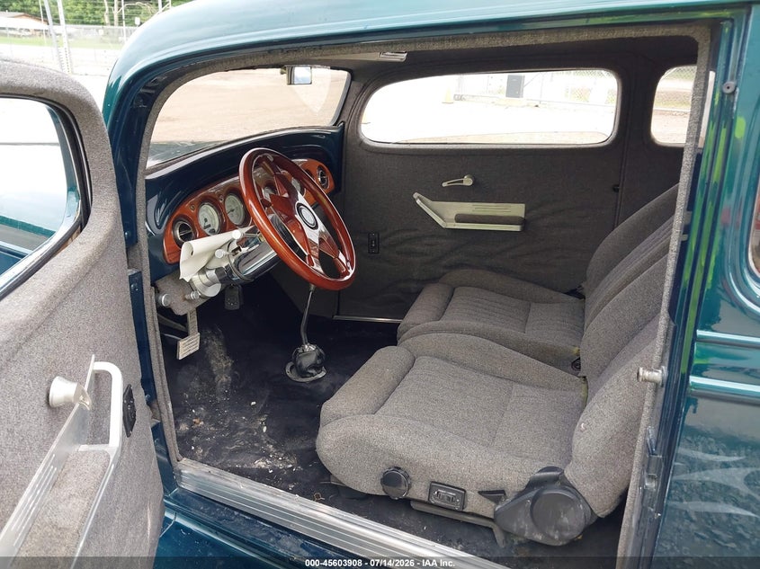 AtlanticExpress - Chevrolet 2 Dr Sedan