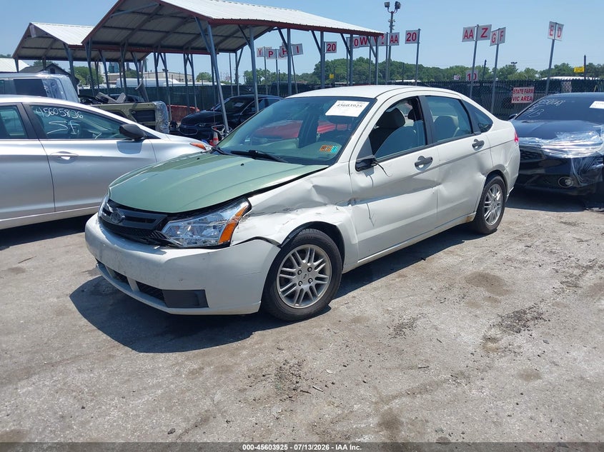 2010 Ford Focus, Left Side, IAAI, VIN 1FAHP3FN5AW256092 — photo 2