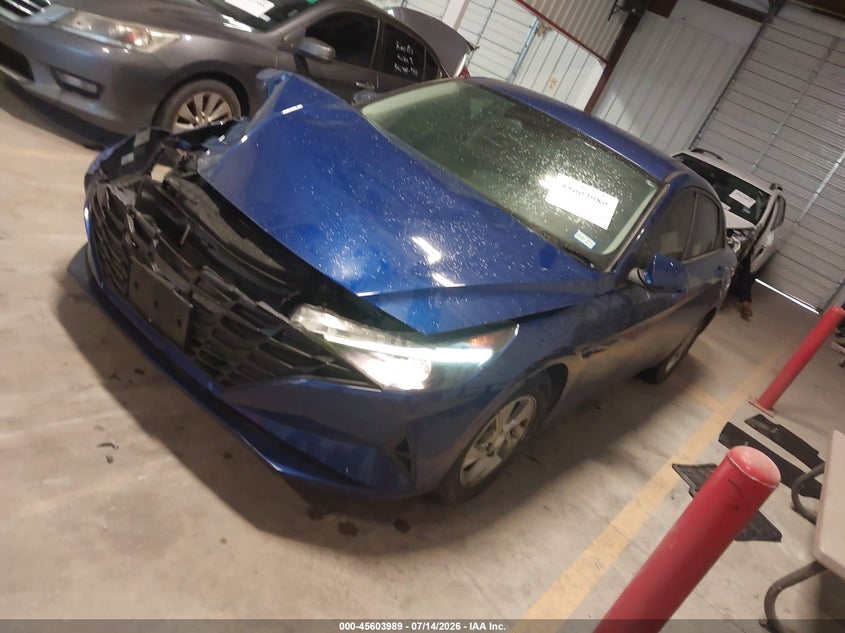 2022 HYUNDAI ELANTRA auction photo 2