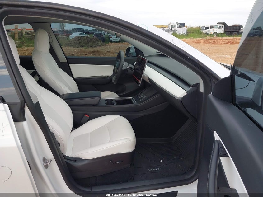 VIN: 5YJYGDEF4MF230179 2021 TESLA MODEL Y PERFORMANCE DUAL MOTOR ALL-WHEEL DRIVE