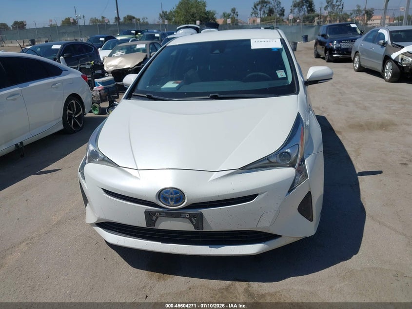 2017 TOYOTA PRIUS TWO — Photo 13