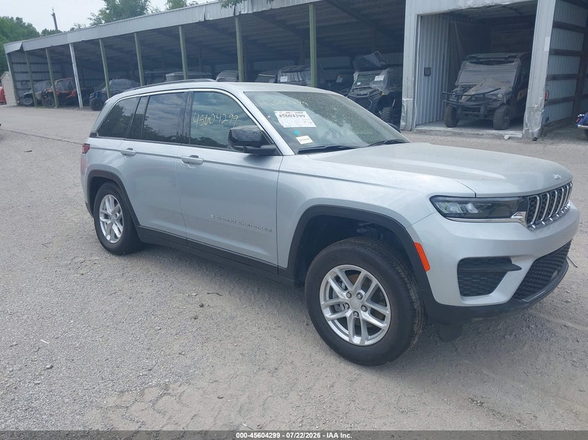 Vin: 1c4rjhag1t8567872, lot: 46102722, jeep grand cherokee laredo 4x4 2026 img_1