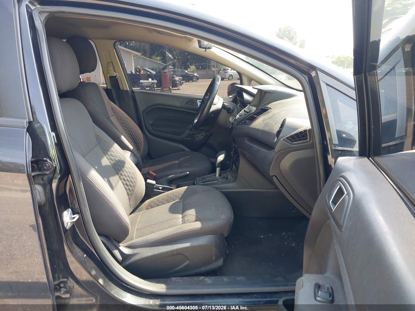 2014 FORD FIESTA auction photo 5