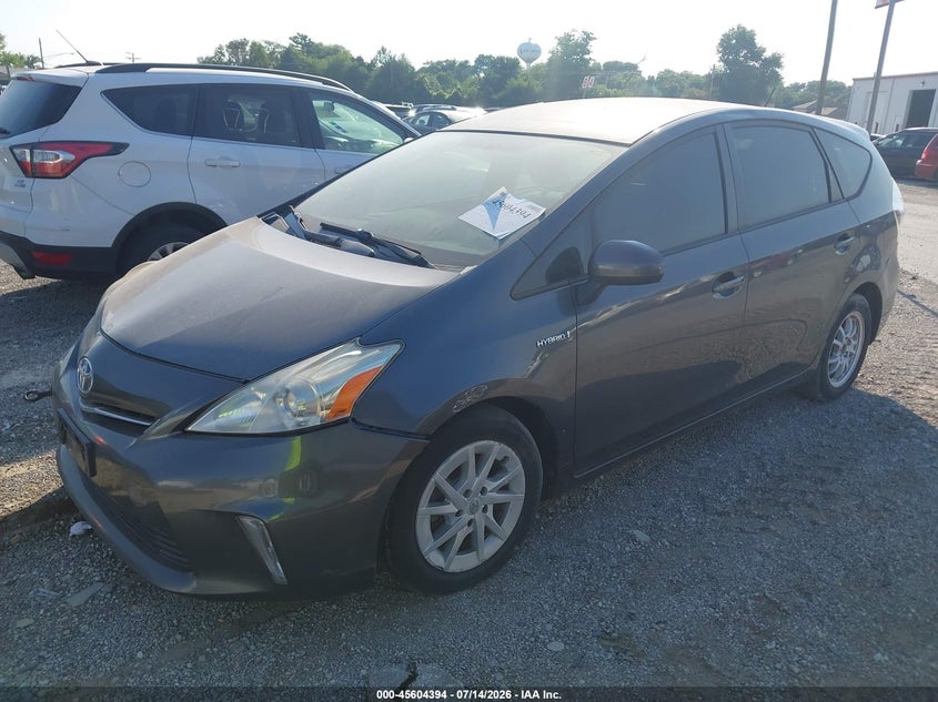 2014 TOYOTA PRIUS V auction photo 2