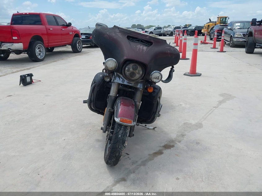 2014 HARLEY-DAVIDSON FLHTK auction photo 5