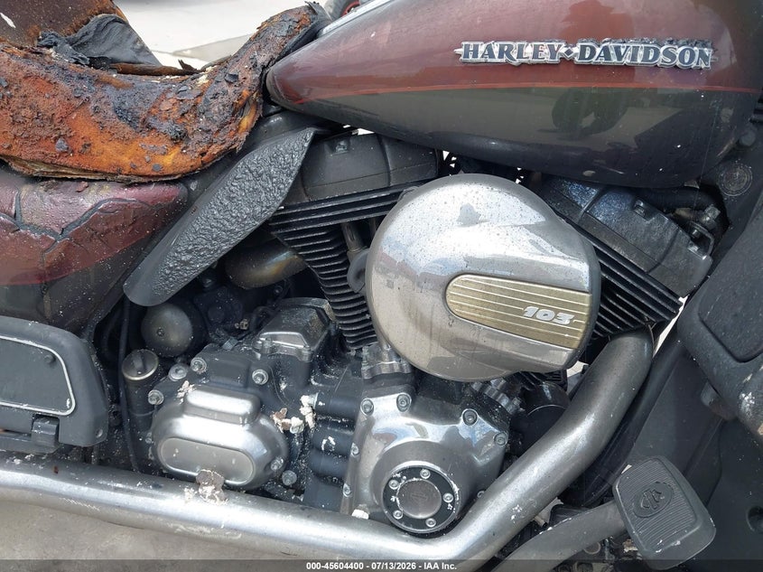 2014 HARLEY-DAVIDSON FLHTK auction photo 8