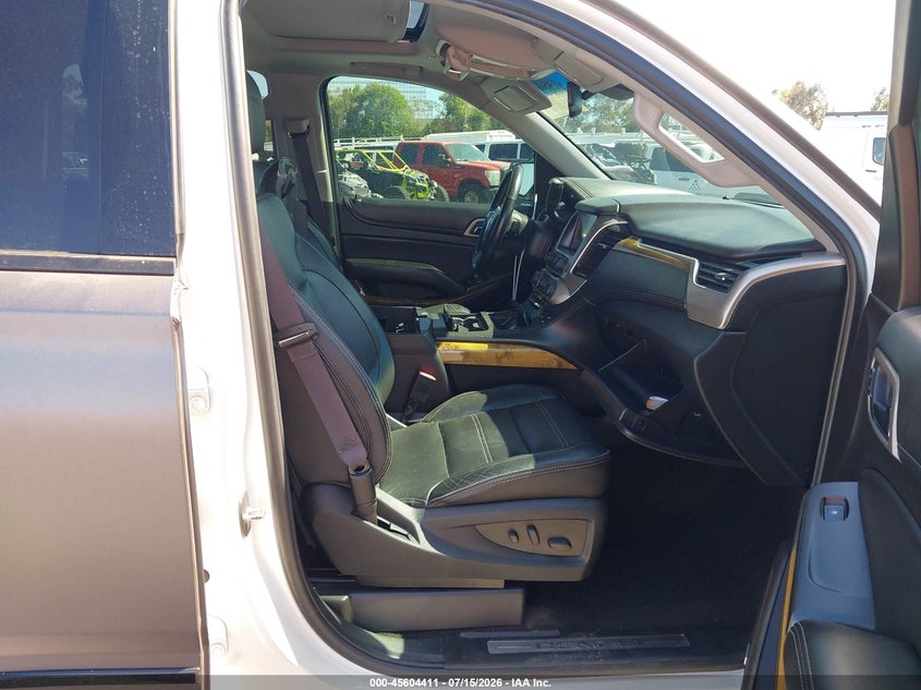 2017 GMC YUKON auction photo 5
