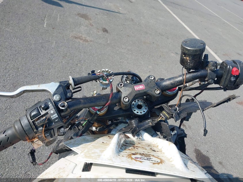 2020 APRILIA TUONO V4 1100 RR auction photo 7