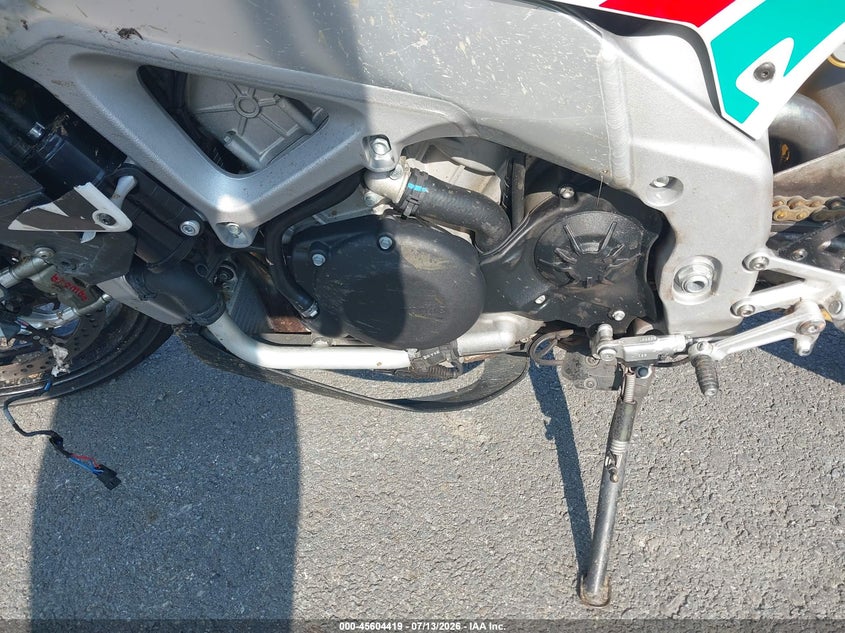 2020 APRILIA TUONO V4 1100 RR auction photo 8