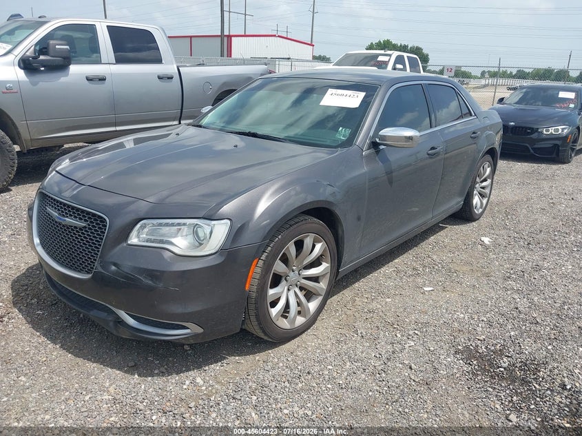 2018 Chrysler 300 Touring VIN: 2C3CCAAGXJH324645 Lot: 45604423