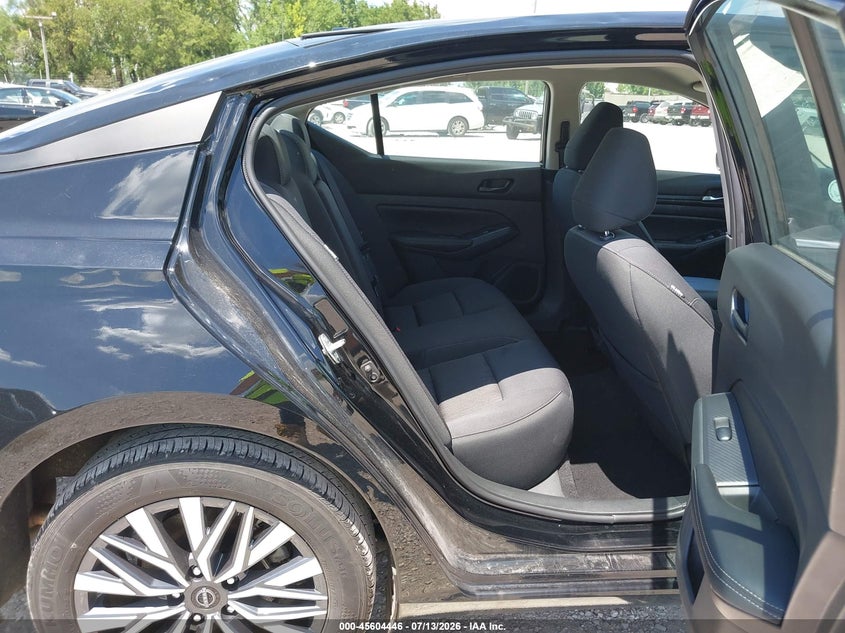 2025 NISSAN ALTIMA auction photo 8