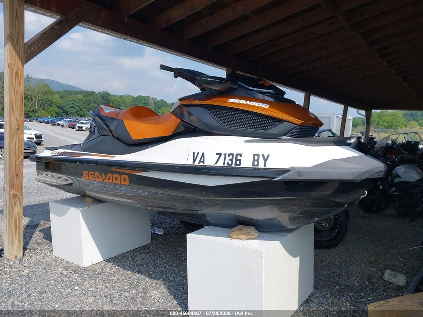 2015 SEADOO GTX 155 auction photo 1