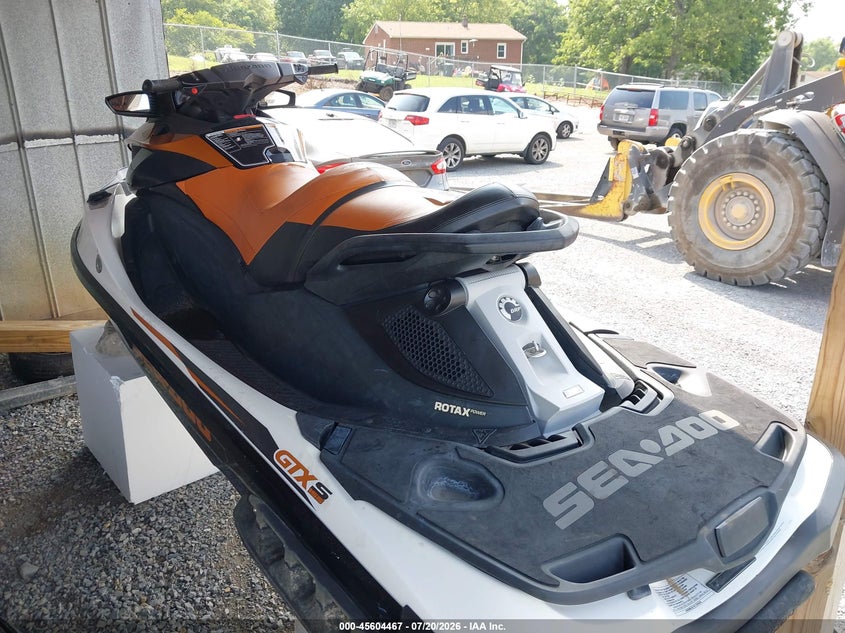 2015 SEADOO GTX 155 auction photo 8