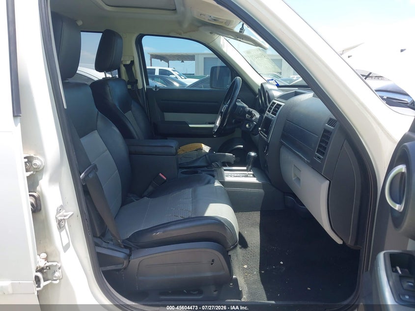 2007 DODGE NITRO auction photo 5