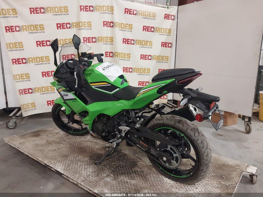 KAWASAKI EX500 2025