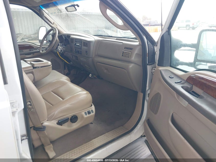 2003 FORD F-250 auction photo 5
