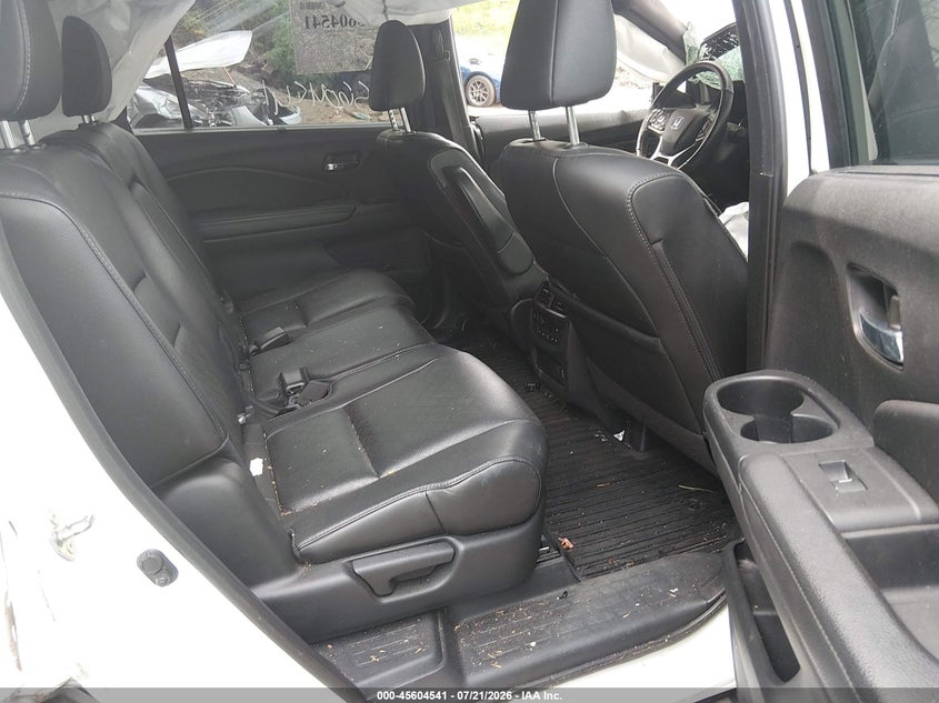 HONDA PASSPORT 2019 VIN 5FNYF8H93KB008617