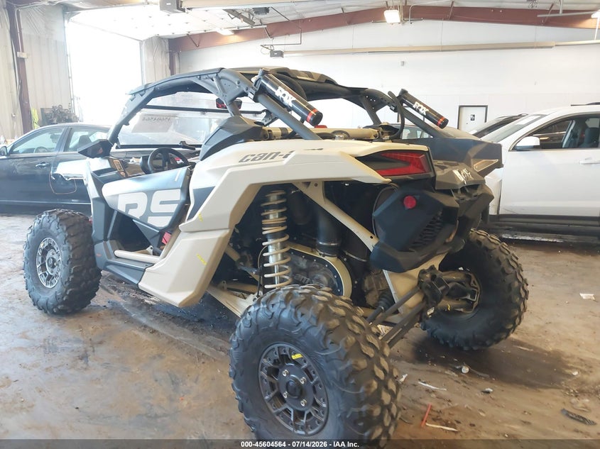 Фото 3 - CAN-AM MAVERICK X3