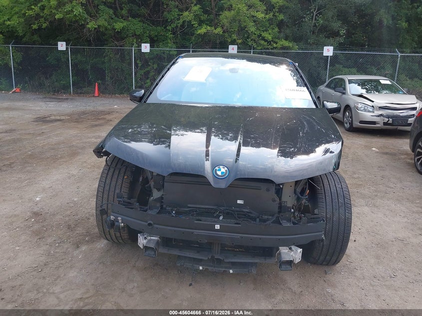 2024 BMW Ix xDrive50 VIN: WB523CF0XRCN27186 Lot: 45604666