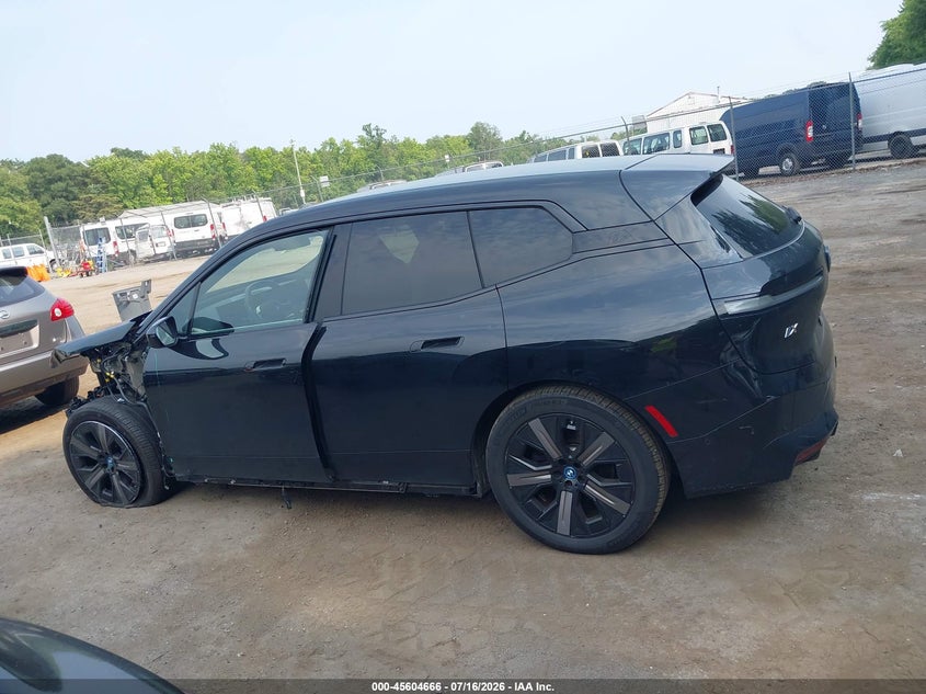 2024 BMW Ix xDrive50 VIN: WB523CF0XRCN27186 Lot: 45604666