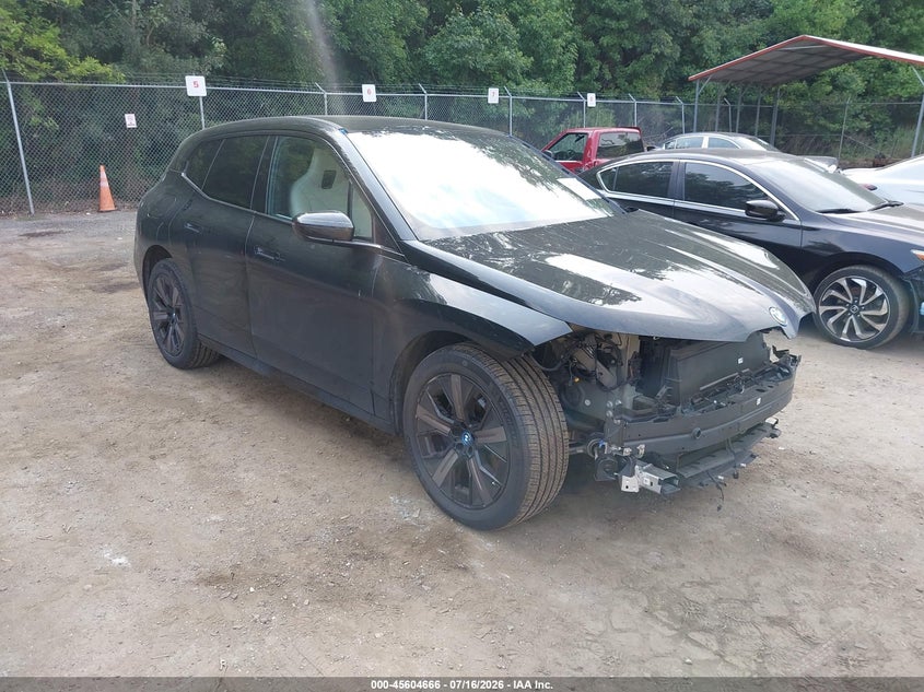 2024 BMW iX