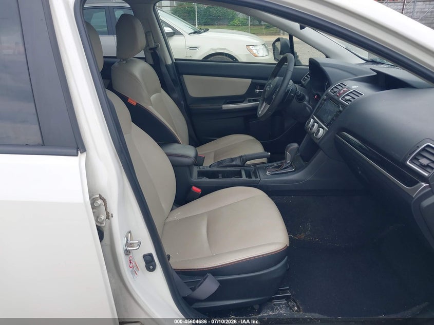 2016 SUBARU CROSSTREK auction photo 5